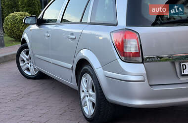 Універсал Opel Astra 2009 в 