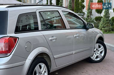 Універсал Opel Astra 2009 в 