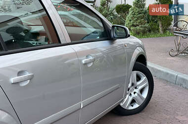 Універсал Opel Astra 2009 в 