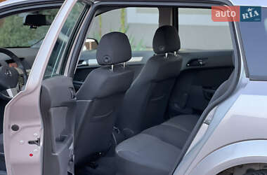 Універсал Opel Astra 2009 в 
