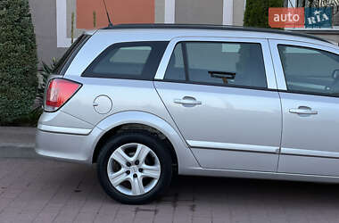 Універсал Opel Astra 2009 в 
