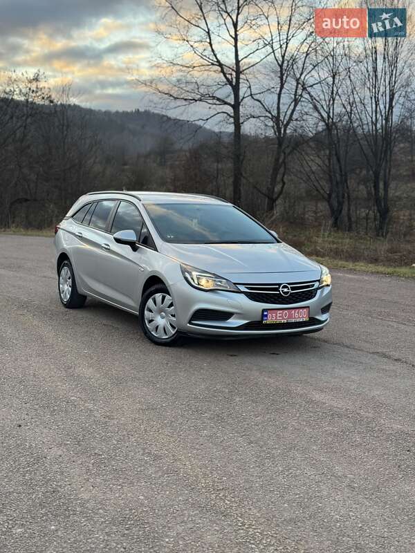 Універсал Opel Astra 2019 в Долині