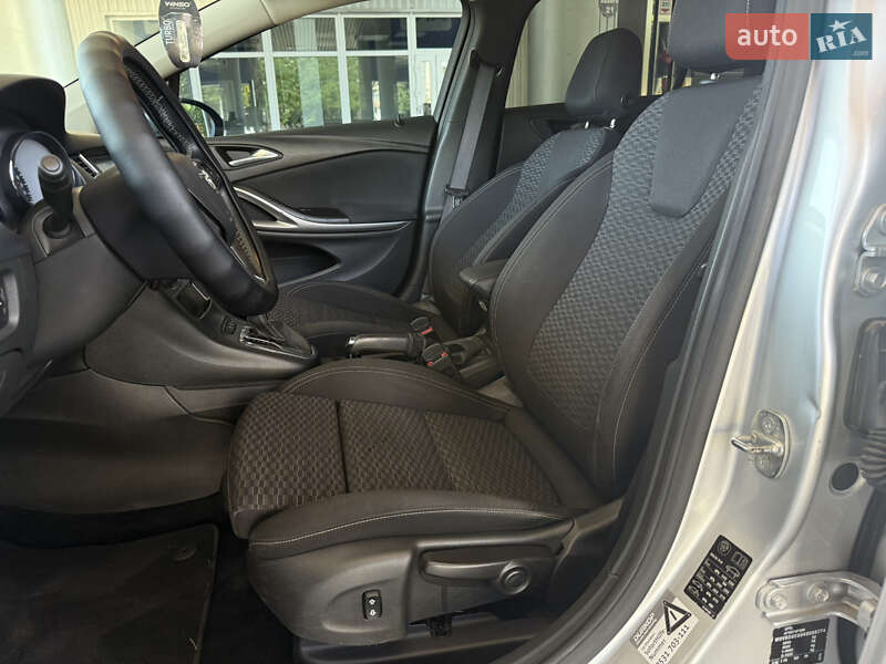 Универсал Opel Astra 2019 в Николаеве