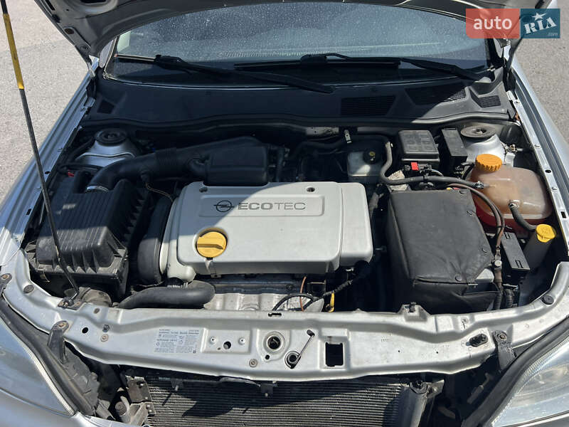 Хэтчбек Opel Astra 2004 в Полтаве