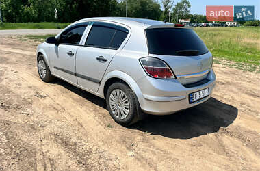 Хэтчбек Opel Astra 2008 в 