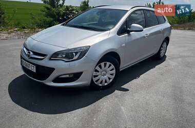 Універсал Opel Astra 2013 в Тернополі