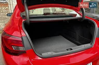 Седан Opel Astra 2014 в Ровно