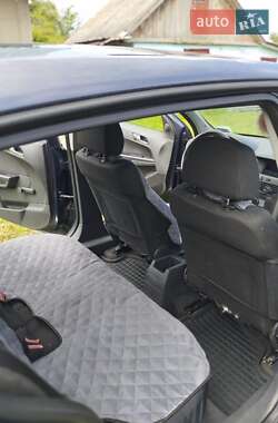 Хэтчбек Opel Astra 2006 в 