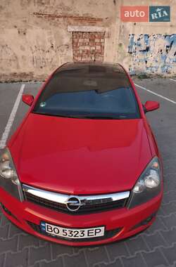 Хэтчбек Opel Astra 2007 в 
