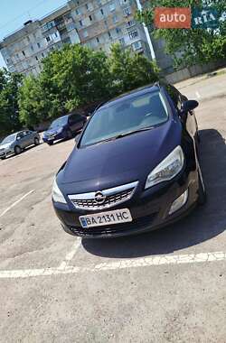 Opel Astra 2011 Opel Astra 2011