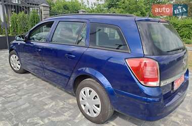 Универсал Opel Astra 2005 в 