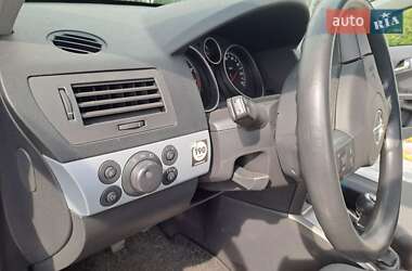 Универсал Opel Astra 2005 в 