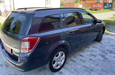 Универсал Opel Astra 2008 в 
