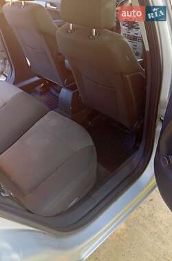Универсал Opel Astra 2009 в 