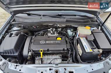 Универсал Opel Astra 2008 в 