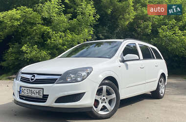 Універсал Opel Astra 2007 в Луцьку