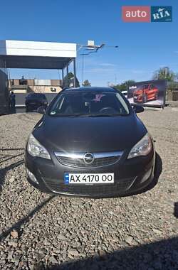 Opel Astra 2012 Opel Astra 2012