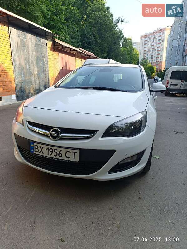 Opel Astra 2014