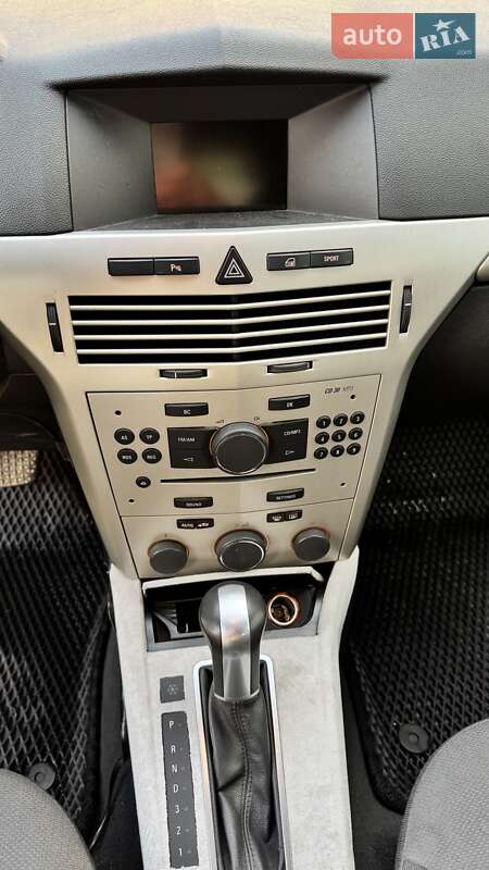 Універсал Opel Astra 2008 в Сваляві фото 10 Універсал Opel Astra 2008 в Сваляві