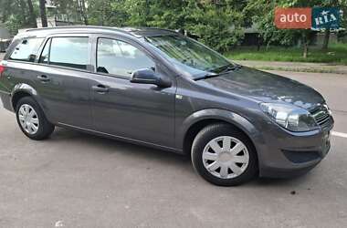 Универсал Opel Astra 2010 в 