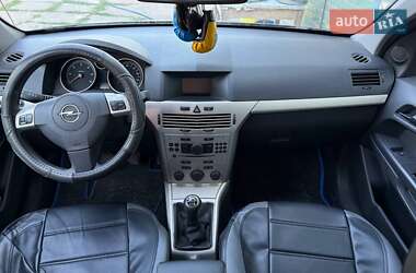 Универсал Opel Astra 2008 в 