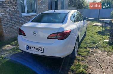 Седан Opel Astra 2020 в 