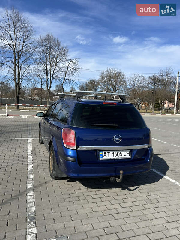 Универсал Opel Astra 2006 в Коломые