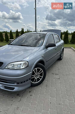 Седан Opel Astra 2007 в 