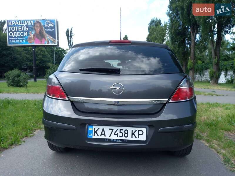 Хэтчбек Opel Astra 2009 в Киеве