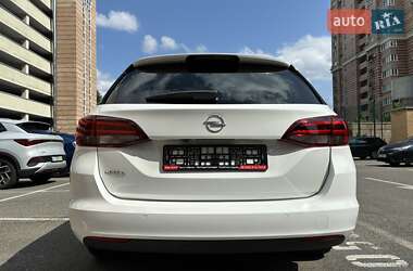 Универсал Opel Astra 2019 в 