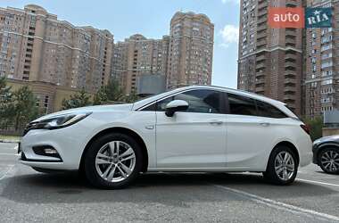 Универсал Opel Astra 2019 в 