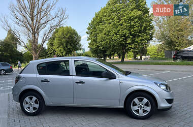 Хэтчбек Opel Astra 2009 в 