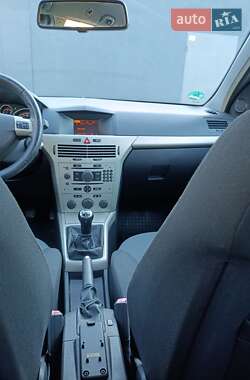 Универсал Opel Astra 2008 в 