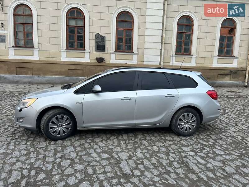 Универсал Opel Astra 2012 в Каменец-Подольском фото 2 Универсал Opel Astra 2012 в Каменец-Подольском