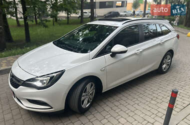 Универсал Opel Astra 2019 в 