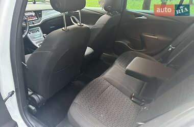 Универсал Opel Astra 2019 в 