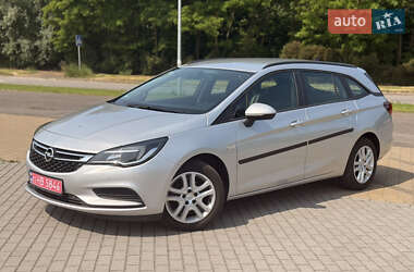 Универсал Opel Astra 2019 в 