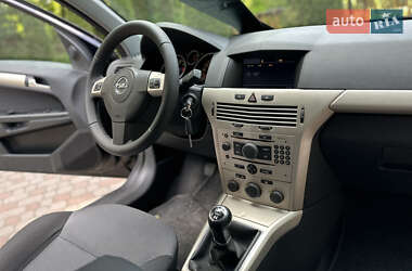 Универсал Opel Astra 2009 в 