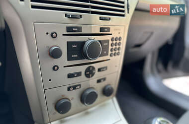 Универсал Opel Astra 2009 в 