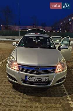 Универсал Opel Astra 2009 в 