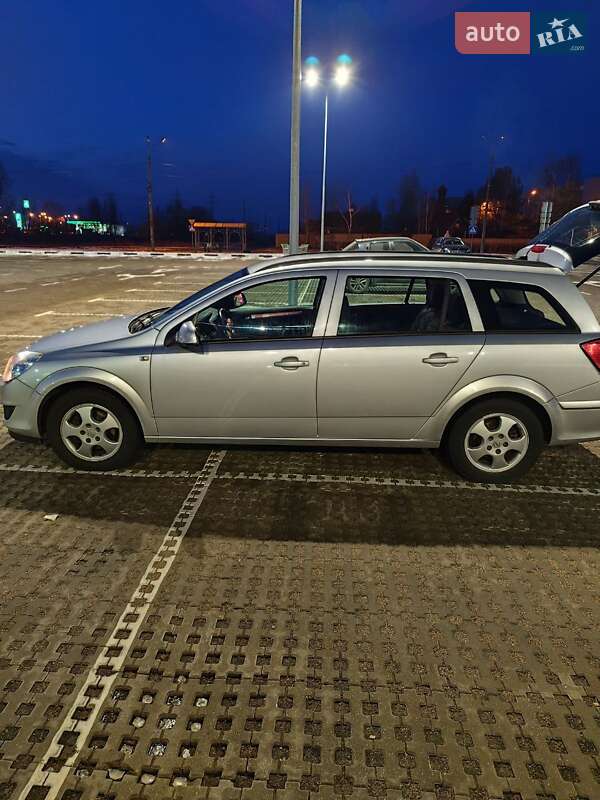 Универсал Opel Astra 2009 в Киеве фото 7 Универсал Opel Astra 2009 в Киеве