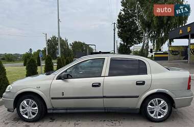 Седан Opel Astra 2007 в 