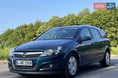 Універсал Opel Astra 2007 в Дунаївцях