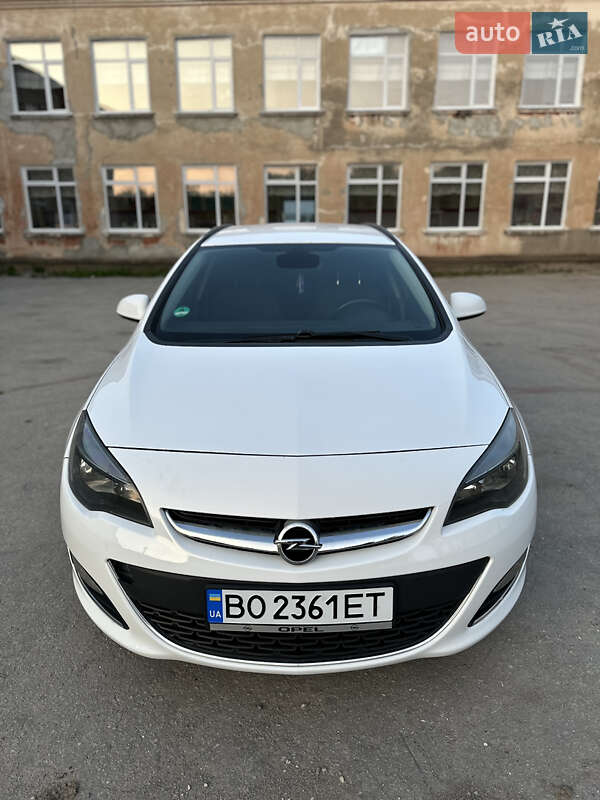 Opel Astra 2013