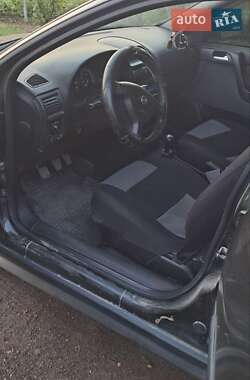 Седан Opel Astra 2007 в 