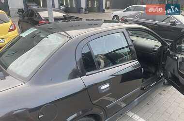Седан Opel Astra 2008 в 