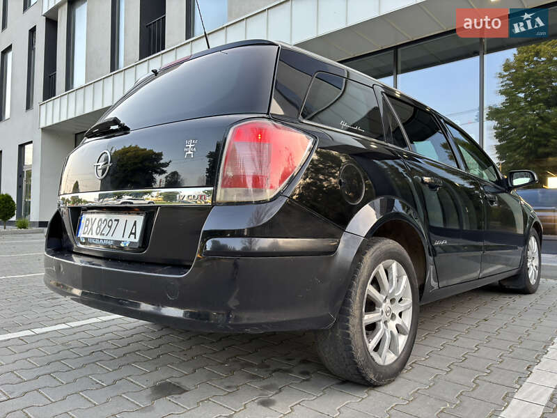 Универсал Opel Astra 2005 в Хмельницком