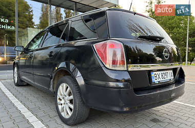 Универсал Opel Astra 2005 в 