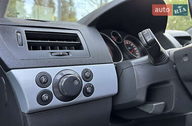 Универсал Opel Astra 2005 в 