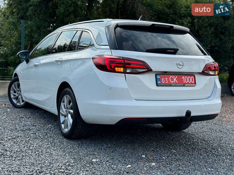 Универсал Opel Astra 2021 в Дрогобыче